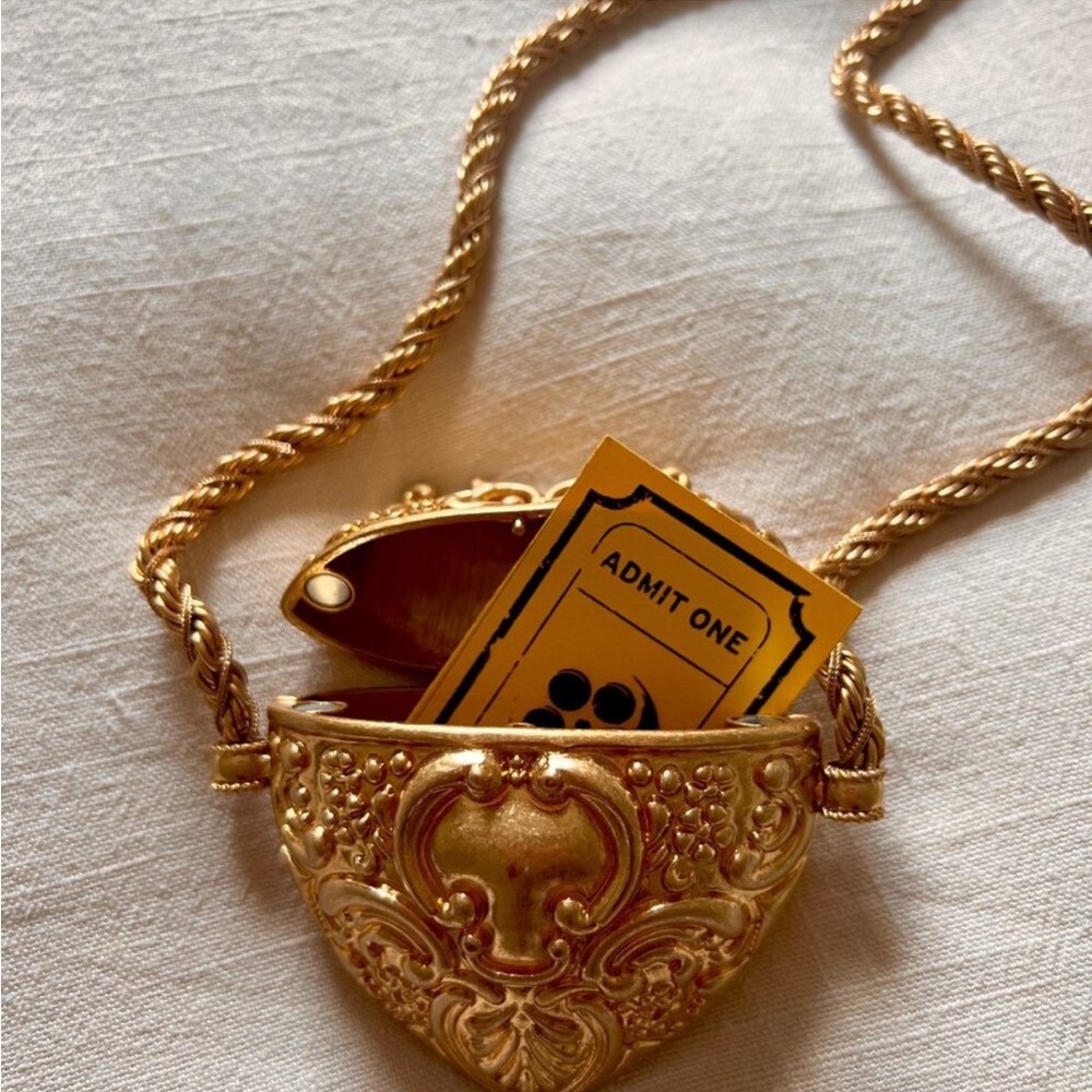 NWOT - ZARA HEART SHAPED RARE BAG - Picture 5 of 5